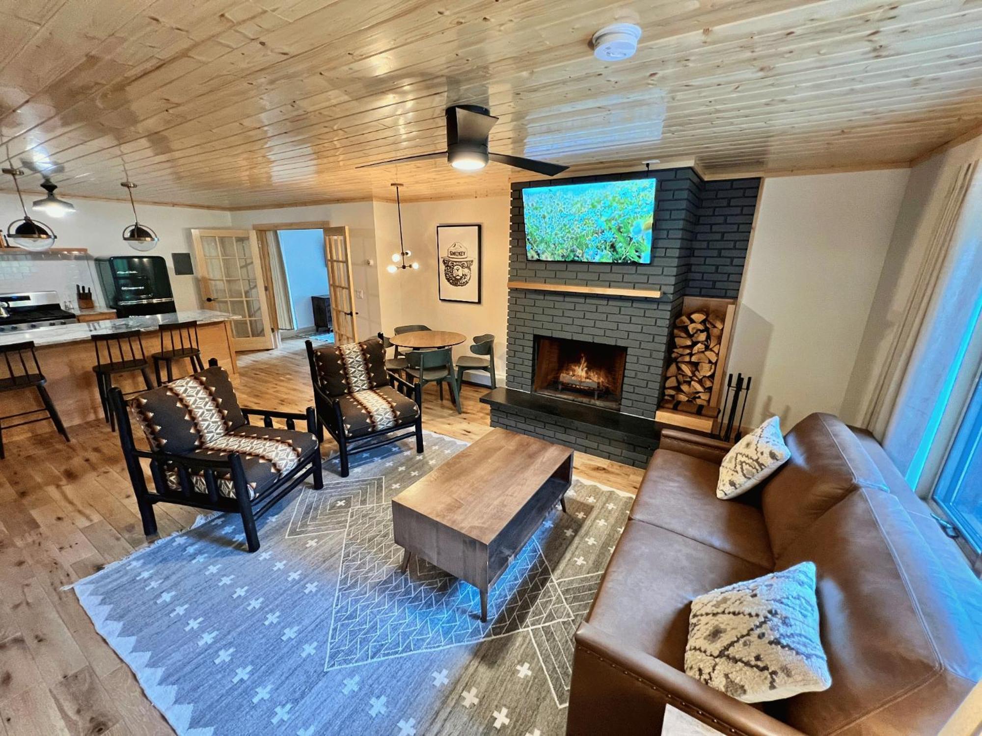 Thomsonite Inn On Lake Superior Grand Marais Habitación foto