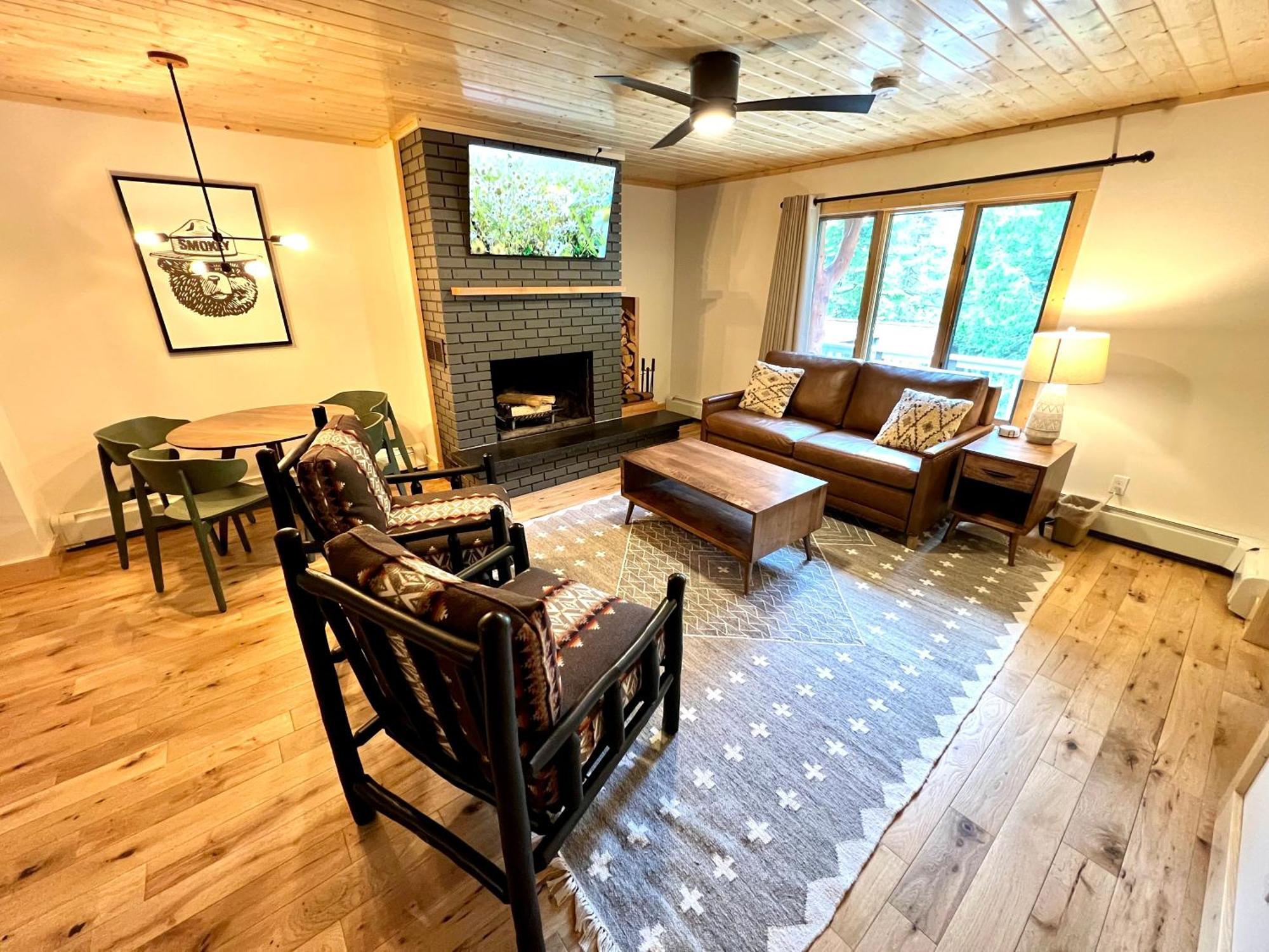Thomsonite Inn On Lake Superior Grand Marais Habitación foto